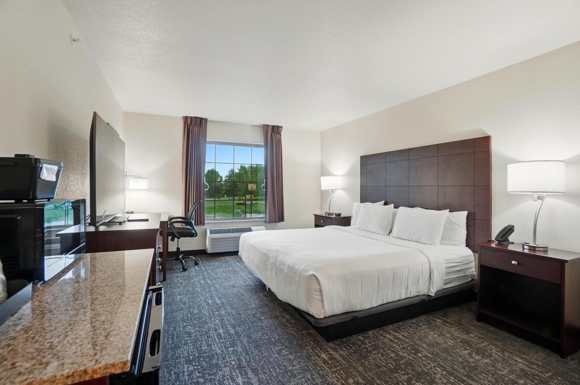 Cobblestone Hotel & Suites - Russells Point At Indian Lake Extérieur photo